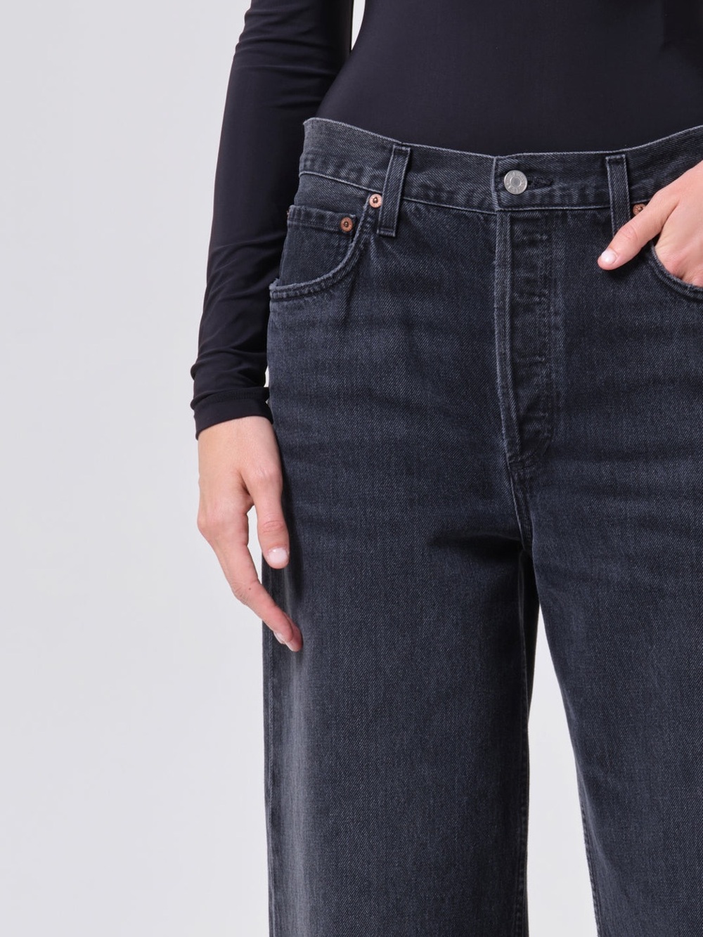 AGOLDE Low Slung Baggy Jeans Recess Black Wash Size 27 NWOT - Picture 4 of 8